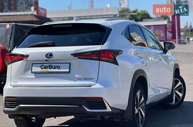 Внедорожник / Кроссовер Lexus NX 2020 в 