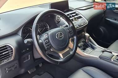 Внедорожник / Кроссовер Lexus NX 2021 в 
