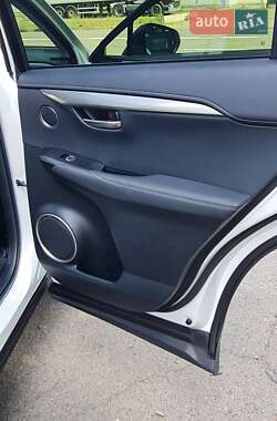 Внедорожник / Кроссовер Lexus NX 2021 в 