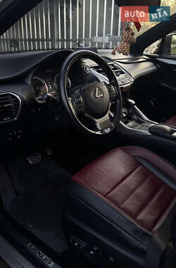 Позашляховик / Кросовер Lexus NX 2015 в Золотоноші