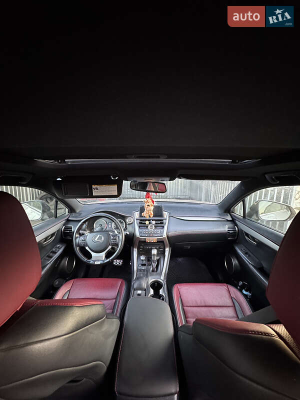 Внедорожник / Кроссовер Lexus NX 2015 в Золотоноше