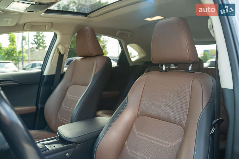 Внедорожник / Кроссовер Lexus NX 2015 в Черновцах