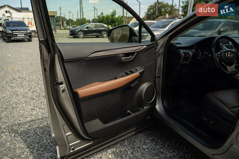 Внедорожник / Кроссовер Lexus NX 2015 в Черновцах