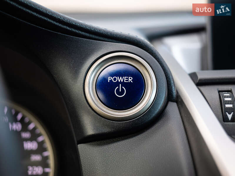 Внедорожник / Кроссовер Lexus NX 2014 в Киеве
