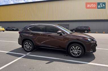 Внедорожник / Кроссовер Lexus NX 2015 в 