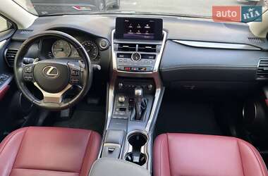Внедорожник / Кроссовер Lexus NX 2020 в 