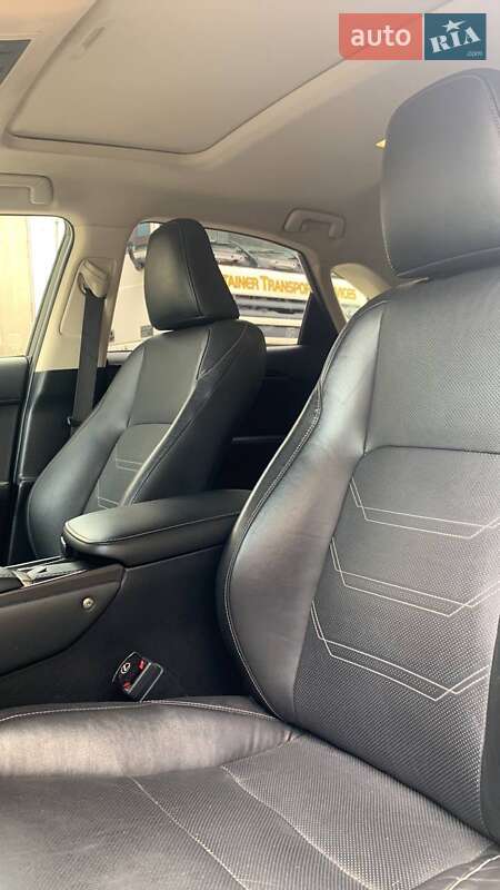 Внедорожник / Кроссовер Lexus NX 2017 в Киеве