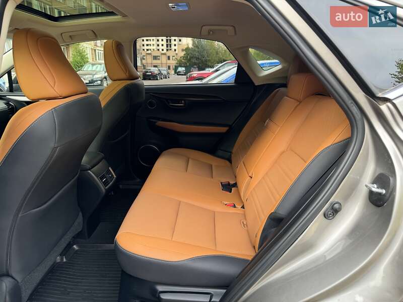 Позашляховик / Кросовер Lexus NX 2019 в Києві