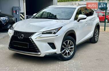 Внедорожник / Кроссовер Lexus NX 2018 в 