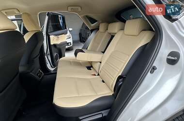 Внедорожник / Кроссовер Lexus NX 2018 в 