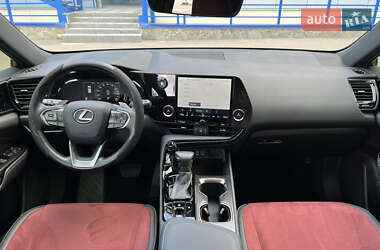 Внедорожник / Кроссовер Lexus NX 2023 в 