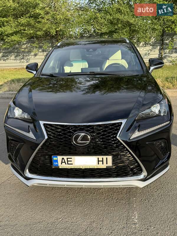 Lexus NX 2019