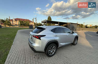 Внедорожник / Кроссовер Lexus NX 2015 в 