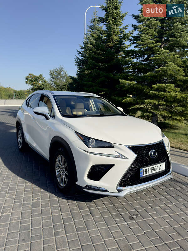 Внедорожник / Кроссовер Lexus NX 2020 в Одессе