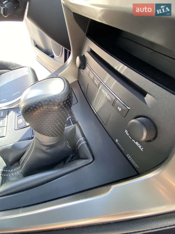 Внедорожник / Кроссовер Lexus NX 2015 в Киеве