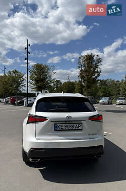 Внедорожник / Кроссовер Lexus NX 2015 в 