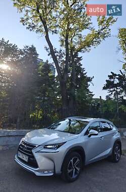 Внедорожник / Кроссовер Lexus NX 2015 в 