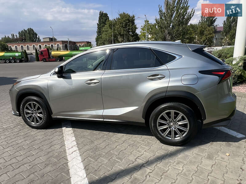 Внедорожник / Кроссовер Lexus NX 2019 в Одессе