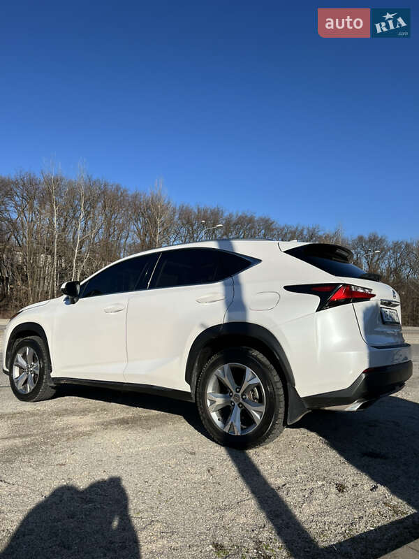 Внедорожник / Кроссовер Lexus NX 2017 в Днепре