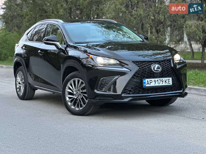 Внедорожник / Кроссовер Lexus NX 2017 в Днепре