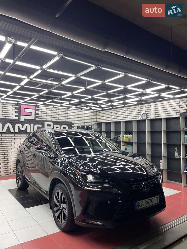 Lexus NX 2019