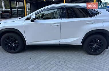 Внедорожник / Кроссовер Lexus NX 2018 в 