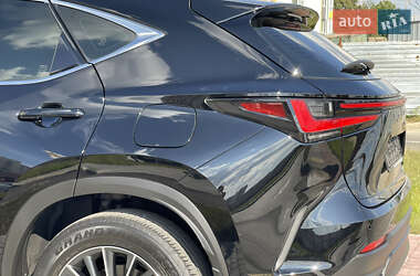 Внедорожник / Кроссовер Lexus NX 2022 в 