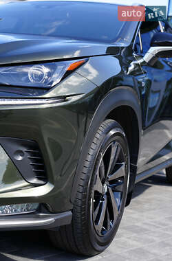 Внедорожник / Кроссовер Lexus NX 2021 в 