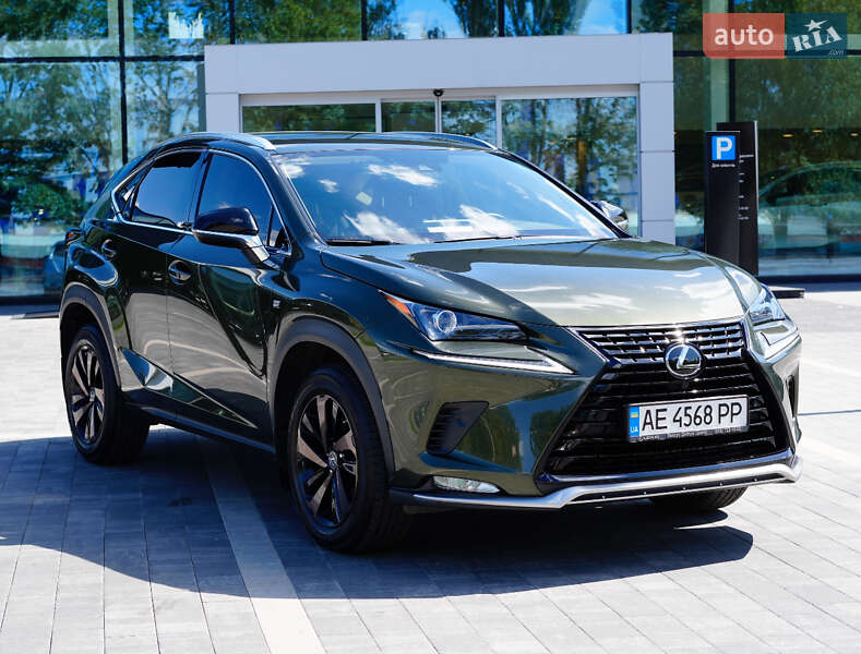 Внедорожник / Кроссовер Lexus NX 2021 в 