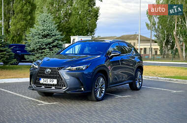 Позашляховик / Кросовер Lexus NX 2022 в 