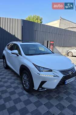 Позашляховик / Кросовер Lexus NX 2018 в 