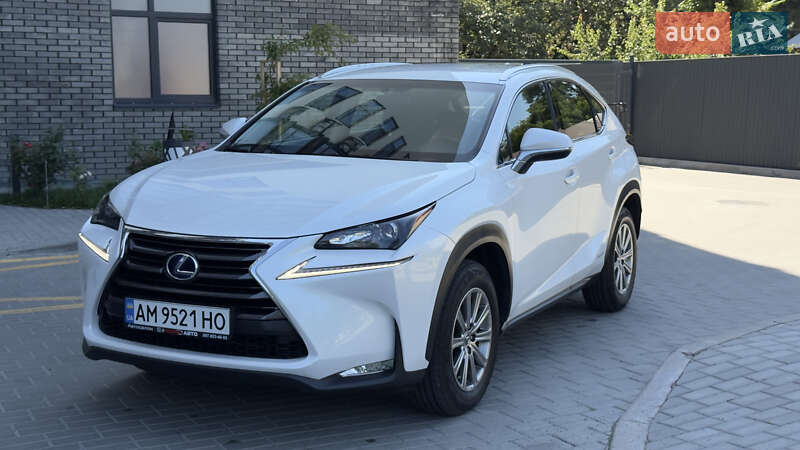 Позашляховик / Кросовер Lexus NX 2014 в Житомирі