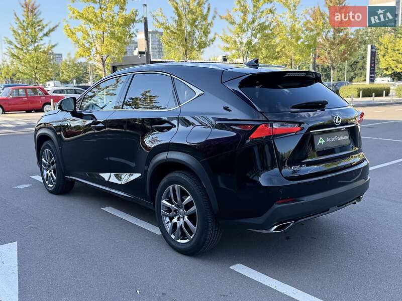 Позашляховик / Кросовер Lexus NX 2015 в Києві