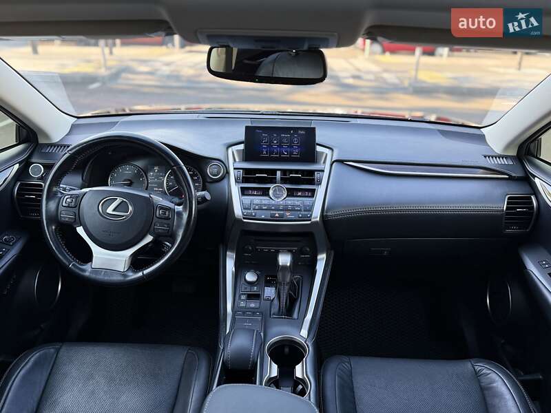 Позашляховик / Кросовер Lexus NX 2015 в Києві