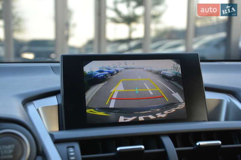 Позашляховик / Кросовер Lexus NX 2015 в Києві