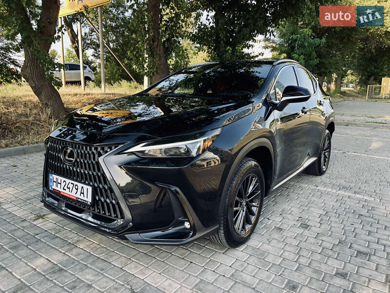 Внедорожник / Кроссовер Lexus NX 2023 в 