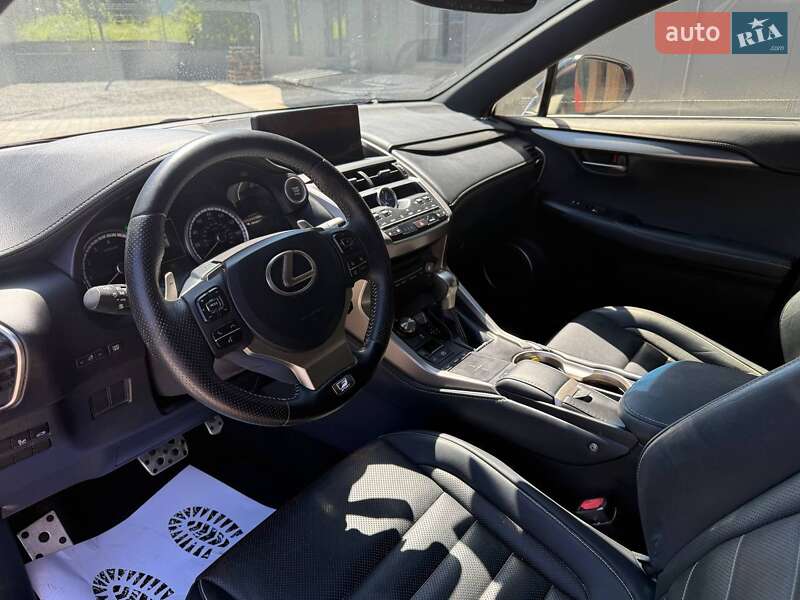 Внедорожник / Кроссовер Lexus NX 2018 в Луцке