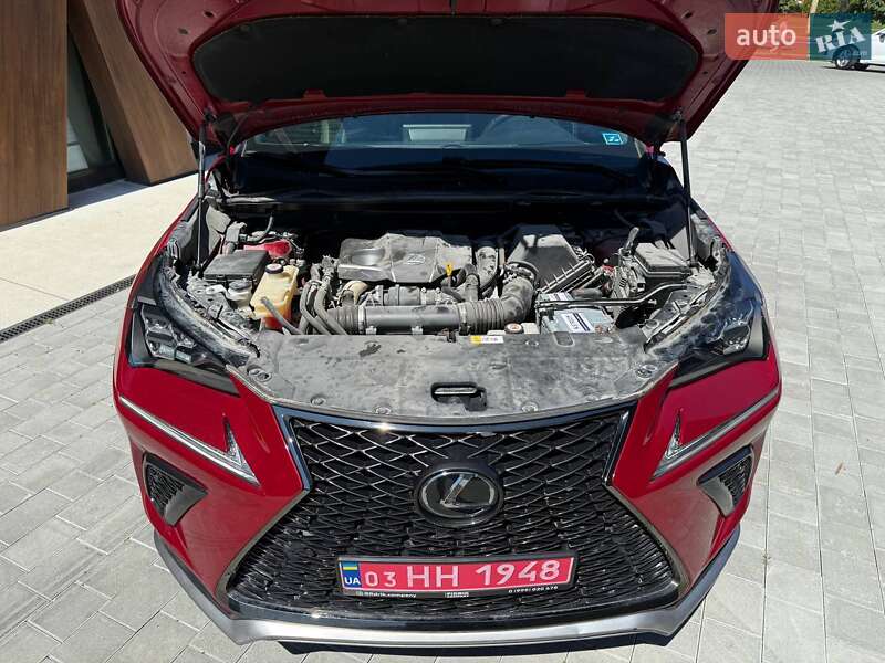 Внедорожник / Кроссовер Lexus NX 2018 в Луцке