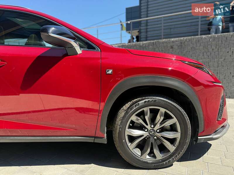 Внедорожник / Кроссовер Lexus NX 2018 в Луцке