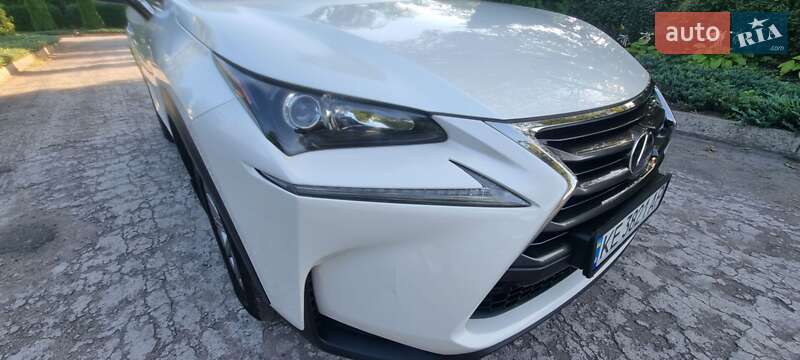 Внедорожник / Кроссовер Lexus NX 2015 в Каменском