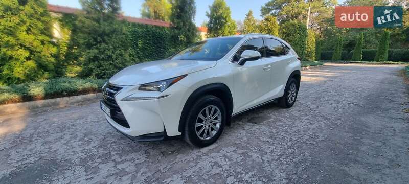 Lexus NX 2015