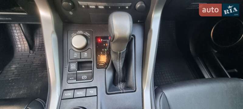 Внедорожник / Кроссовер Lexus NX 2015 в Каменском