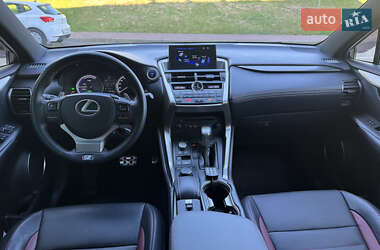 Позашляховик / Кросовер Lexus NX 2015 в 