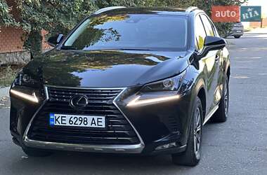 Позашляховик / Кросовер Lexus NX 2019 в 