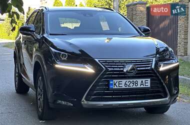 Позашляховик / Кросовер Lexus NX 2019 в 
