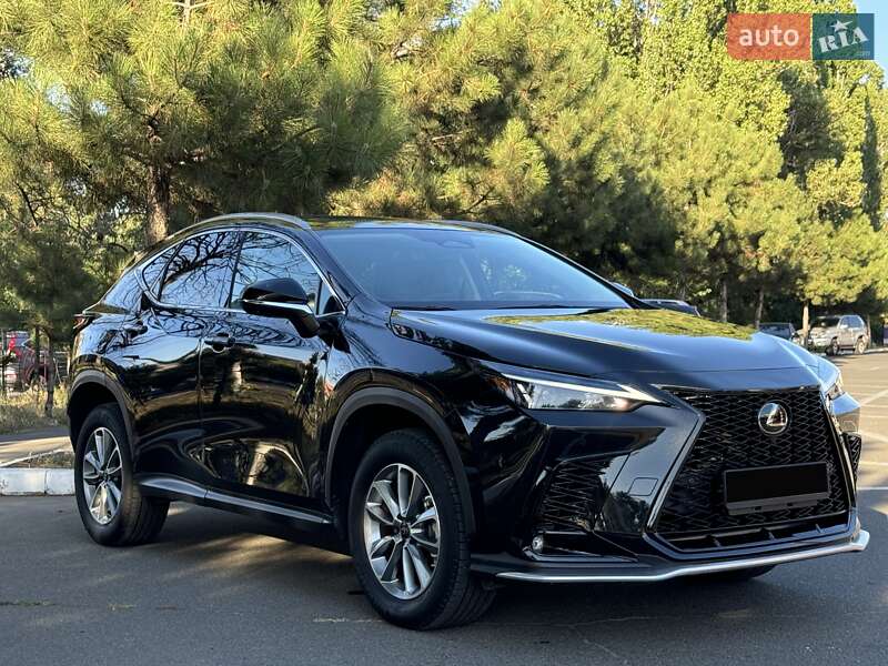 Lexus NX 2022