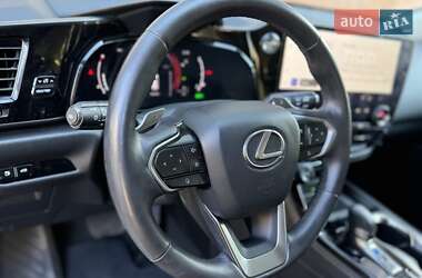 Внедорожник / Кроссовер Lexus NX 2022 в 