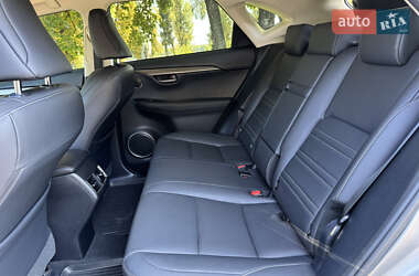 Позашляховик / Кросовер Lexus NX 2020 в 