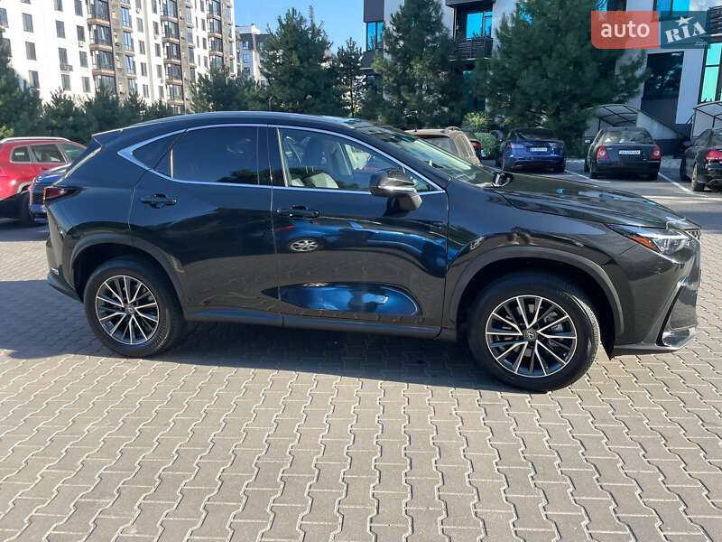 Внедорожник / Кроссовер Lexus NX 2022 в Киеве