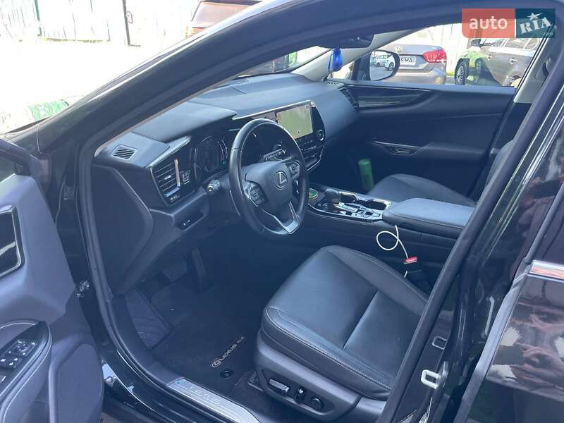 Внедорожник / Кроссовер Lexus NX 2022 в Киеве